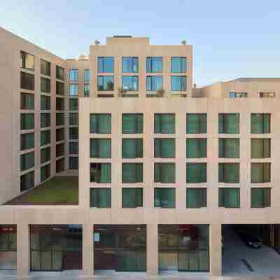 ME Barcelona Hotel Exterior