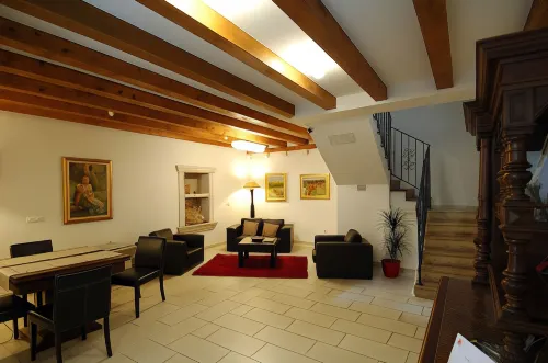 Celenga Apartments with Free Offsite Parking - Condos