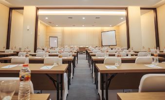 Whiz Prime Hotel Sudirman Makassar