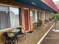 Camellia Motel Hotels in Gillenbah