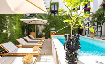 Casa Nostra Luxury Suites & Spa