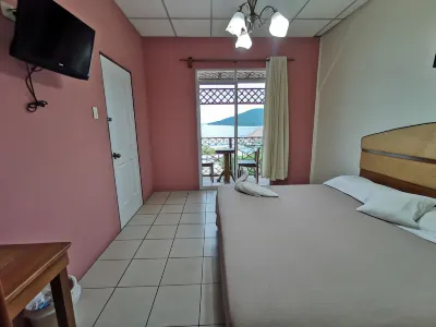 El Remate Hotels in Jobompiche