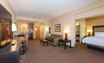 Holiday Inn Express & Suites Jacksonville Airport