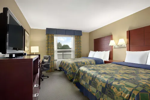 Travelodge by Wyndham Oshawa Whitby Hôtels à : Municipalité régionale de Durham