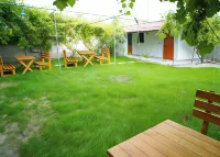 Kalpazo Kaja Vila Garden