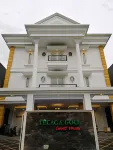 RedDoorz Near Araya Family Club House Hotels in Pakis