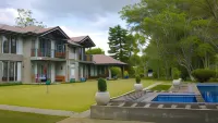 Grand Argyle Resort