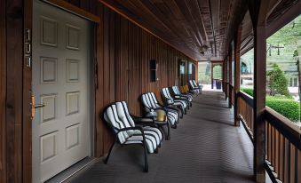 Shadow Mountain Lodge and Cabins