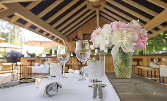 Chateau des Ayes - Chambres & Suites