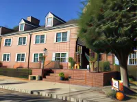 Colts Neck Inn Hotel فنادق في Freehold