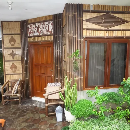 Enny's Guest House