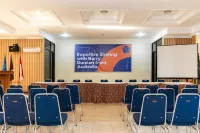 RedDoorz Plus Syariah Near Java Supermall Semarang 2 Hotels in East Semarang