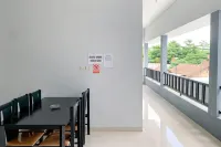 RedDoorz @ Jalan Ryacudu Korpri Lampung Hotel a Way Dadi