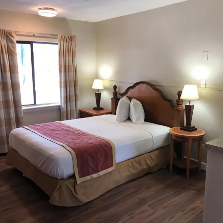 Ocala Cove Motel Отели в г. Окала