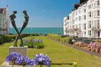 Hamptons Brighton