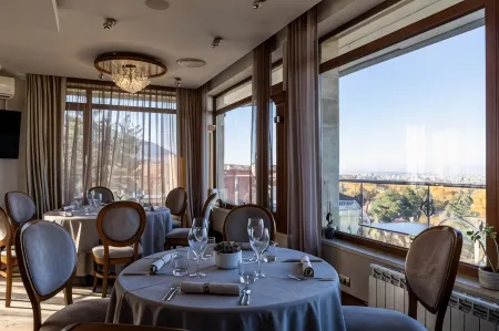 Atlantic Hotel - Free Parking