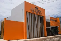 Luxury Hotel Inn Hotels in Ла Пеньита де Хальтемба