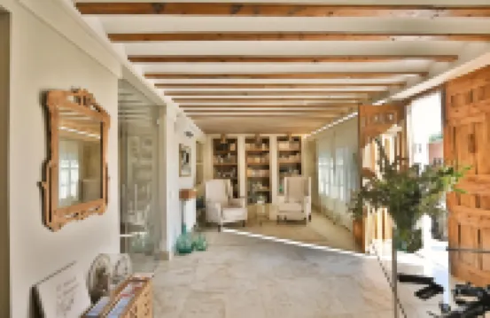 茉莉花"精品-房子"的庭院