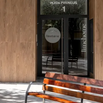 Limehome Barcelona Plaça Pirineus