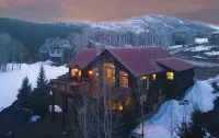 Hot Tub with Amazing Views- 7min to town/resort