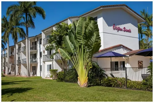 Clifton Sands Holiday Units - Parking