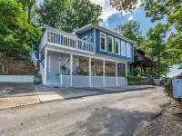 Charming! Cozy Lakefront Home with Fantastic Views, Close to Bagnell DAM - Wifi