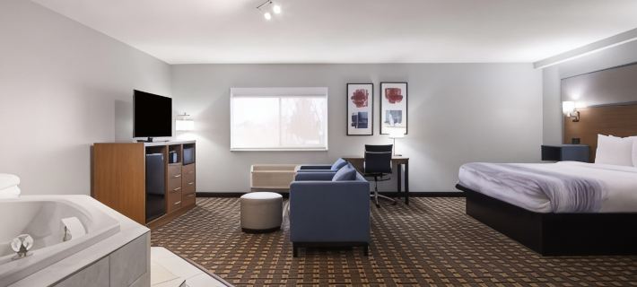 AmericInn by Wyndham Woodstock IL Hotels in McHenry County