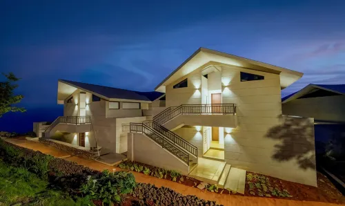 Vee Resort- the Suites of Royals Hotel a Vanavli t. ategaon