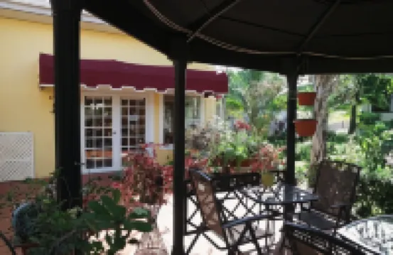 基思卡迪科爾涅酒店