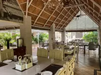Pamarah Lodge - parking