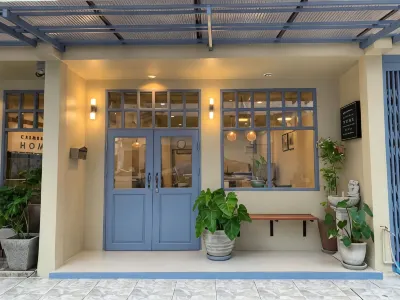 Achcha Hotel - Itsaraphap Mrt Station - Wat Arun Hotel in zona Wat Kalayanamitr