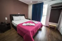 Mansion Hotel Hotel dekat Greek Evangelical Church