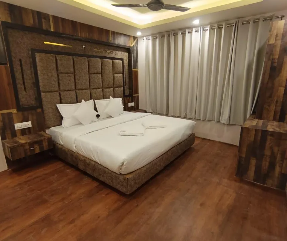 Hotel Khyber By Angl Wings - Srinagar