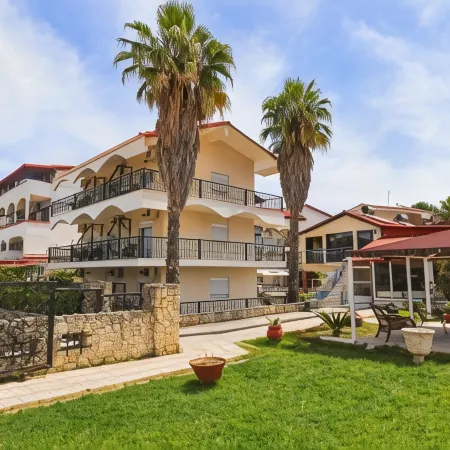 Hanioti Grand Victoria