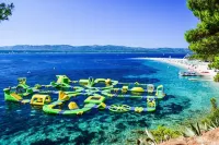 Zlatni Rat Beach Resort - Cho phép mang theo thú cưng