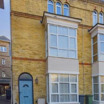 Simeon Sands Coastal Escape