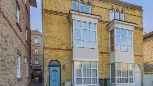 Simeon Sands Coastal Escape