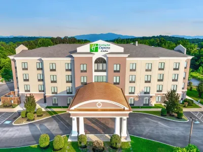 Holiday Inn Express & Suites Newport South Отели в г. Ньюпорт