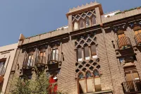 Cristine Bedfor Sevilla Hotel in zona Estación De Tren De Santa Justa