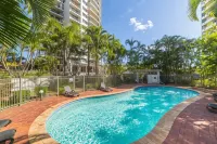 The Meriton on Main Beach - Ocean View