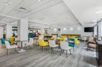 Comfort Inn & Suites Voorhees/Mt. Laurel Hotels in Echelon