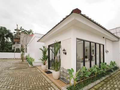 Marina Villa 1