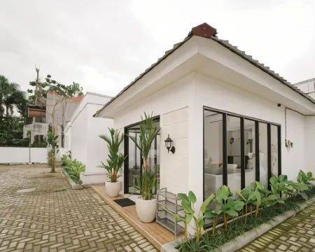 Marina Villa 1 Hotels in Ngaglik