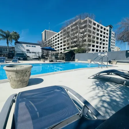 Travelodge by Wyndham Fresno Convention Center Area