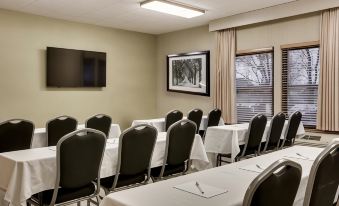 Wingate by Wyndham Cranberry