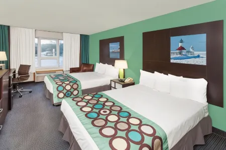 Super 8 by Wyndham Stevensville/St. Joseph Отели рядом с достопримечательностью «Парк штата Гранд Мир»