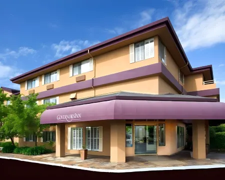 Governors Inn Hotel Sacramento Отели рядом с достопримечательностью «McClatchy Library»