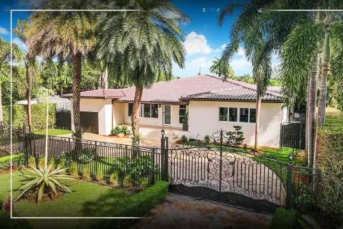 Paradise Near Beach-Downtown w/ Heated pool/Mini Golf & BBQ