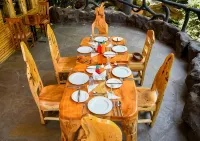 Dovenest Lodge Отели в г. Найваша