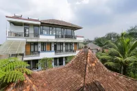 RedDoorz @ Palagan Joglo Sersan Bajuri Hotels in Sukasari